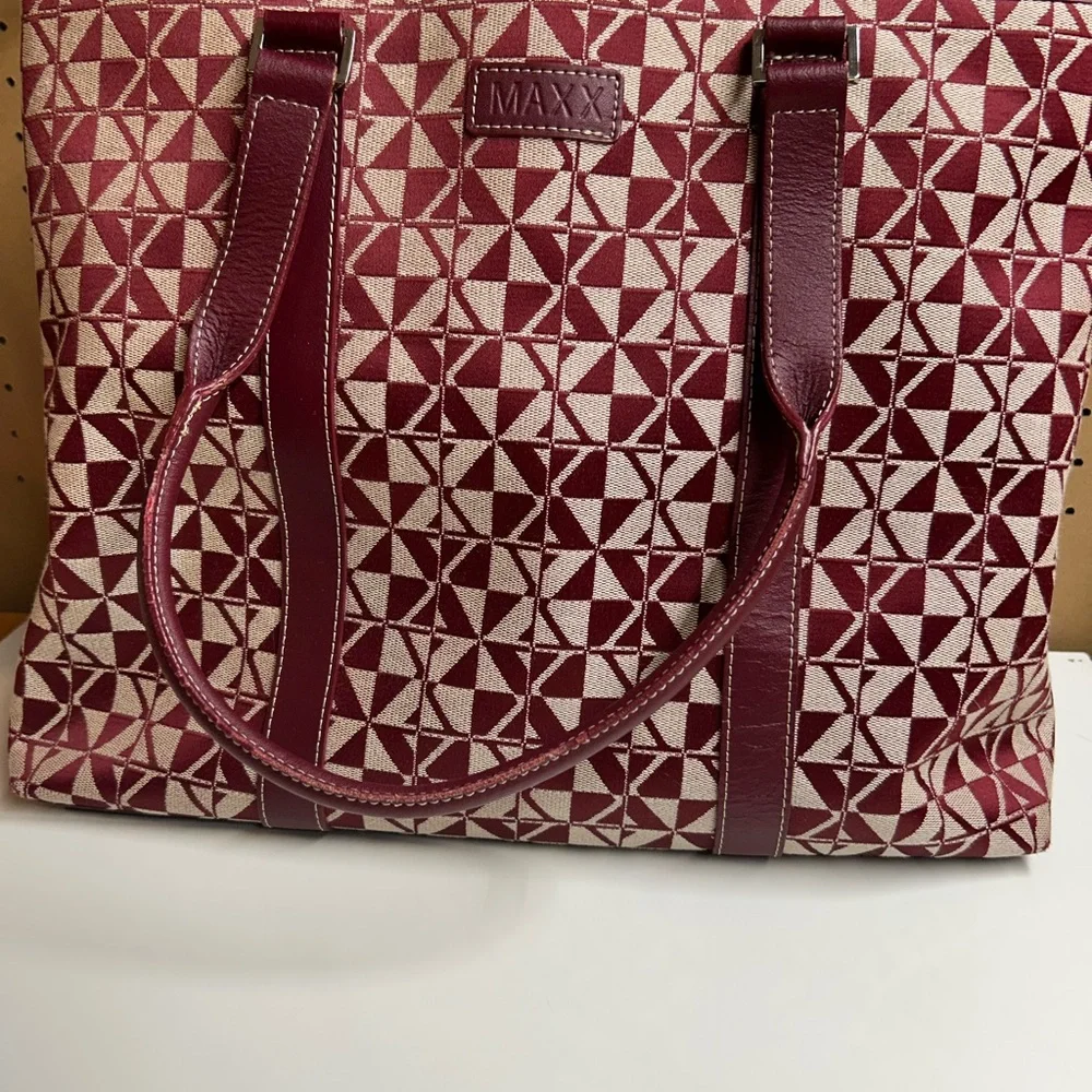 Maxx‎ New York Burgundy and Tan Geometric Tote